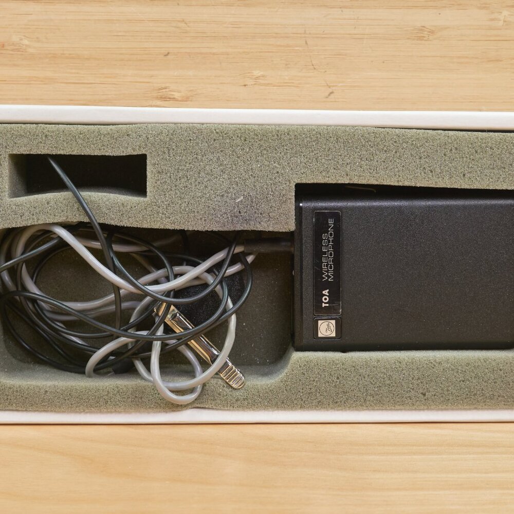 TOA WME Wireless Microphone, 47.27 MHZ, Made in Japan